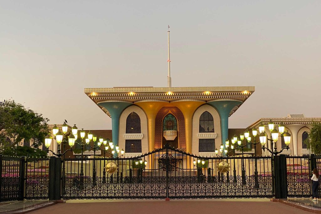 Meeting-in-Oman